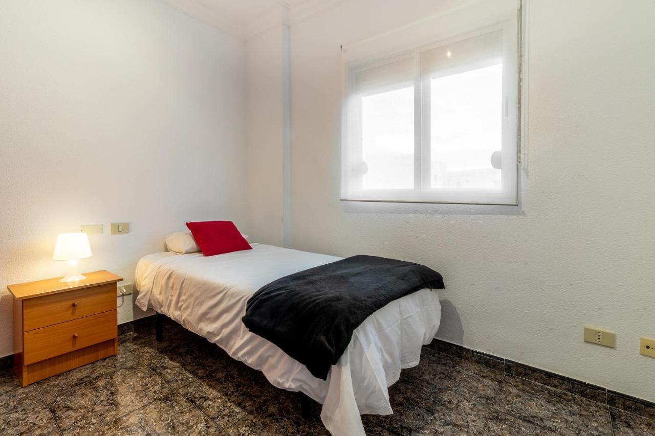 Flatguest Cicer - 3Bdr + Balcony + Beach Las Palmas de Gran Canaria Exteriör bild