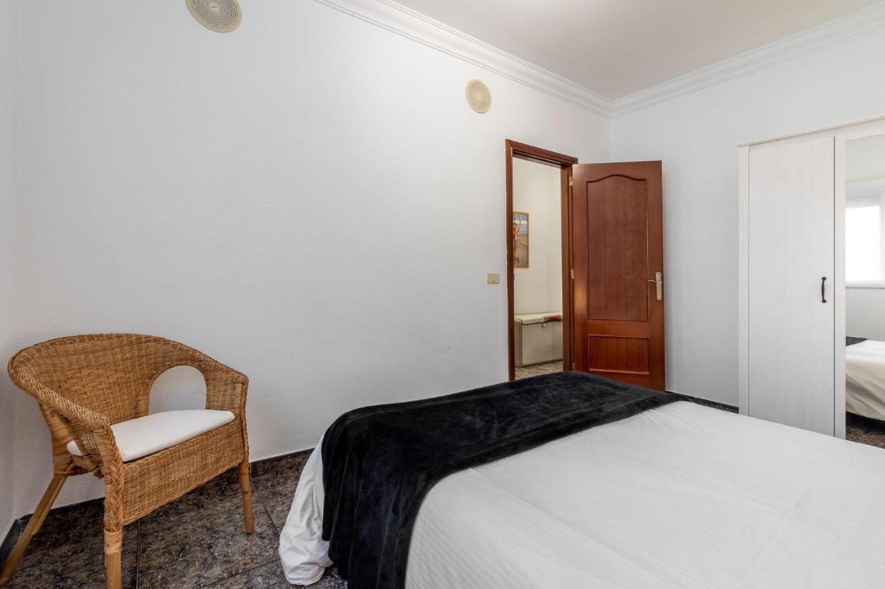Flatguest Cicer - 3Bdr + Balcony + Beach Las Palmas de Gran Canaria Exteriör bild