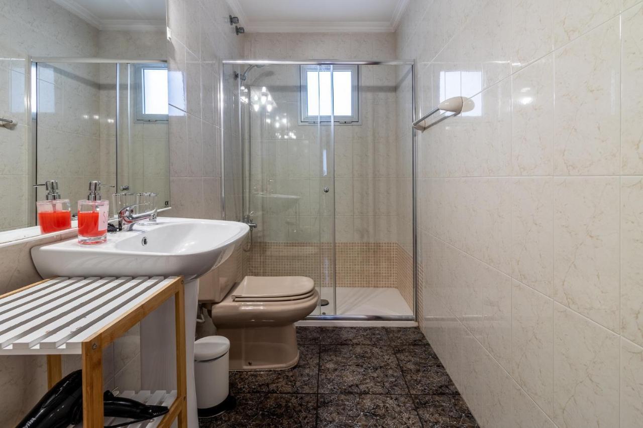Flatguest Cicer - 3Bdr + Balcony + Beach Las Palmas de Gran Canaria Exteriör bild