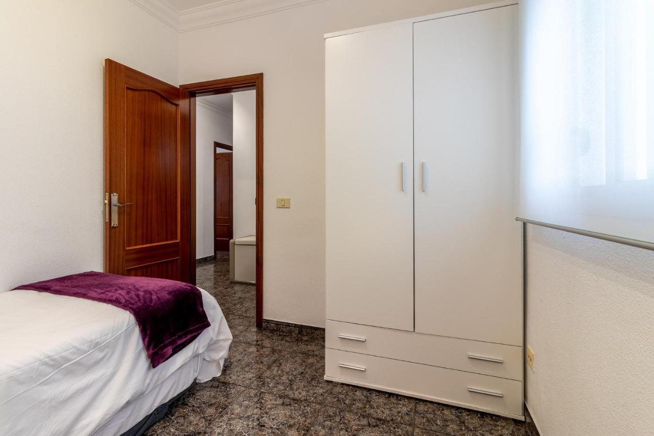 Flatguest Cicer - 3Bdr + Balcony + Beach Las Palmas de Gran Canaria Exteriör bild