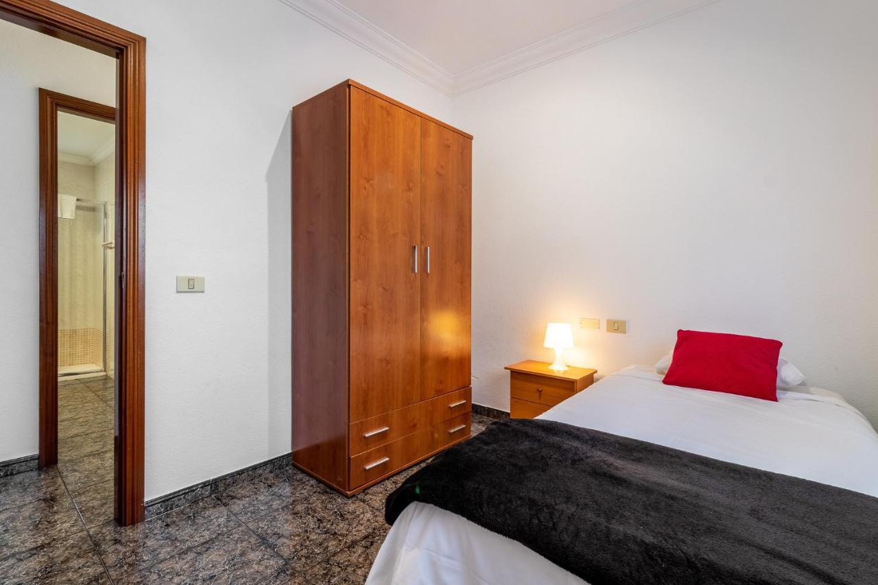 Flatguest Cicer - 3Bdr + Balcony + Beach Las Palmas de Gran Canaria Exteriör bild